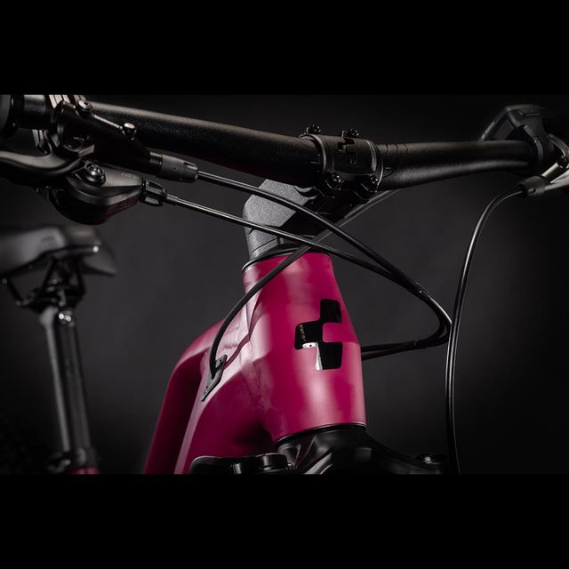 CUBE Reaction Hybrid Race 625 2021 sähkömaastopyörä